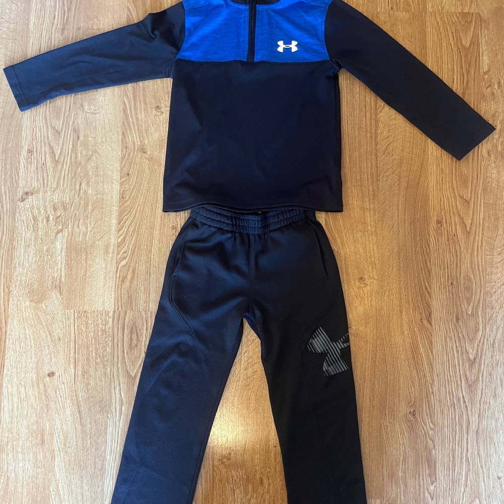 Under Armour boys size 4/5 lightweight jogging suit